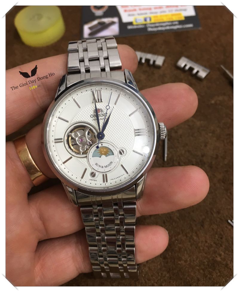 Thay dây đồng hồ kim loại cao cấp cho đồng hồ Orient 2