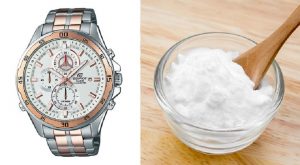 Baking soda dùng để làm sáng bóng dây đồng hồ kim loại